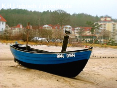 Seebad Bansin Strand mit Fischerboot